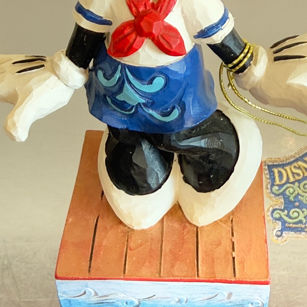 Jim Shore Disney Traditions Sassy Sailor Minnie Mouse 6008080 (SB1402) - Picture 5 of 16
